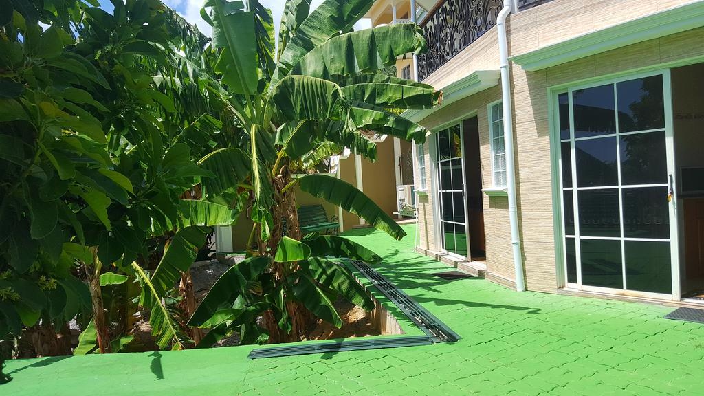 Hibiscus House Seychelles Self Catering Apartment Victoria Exterior photo